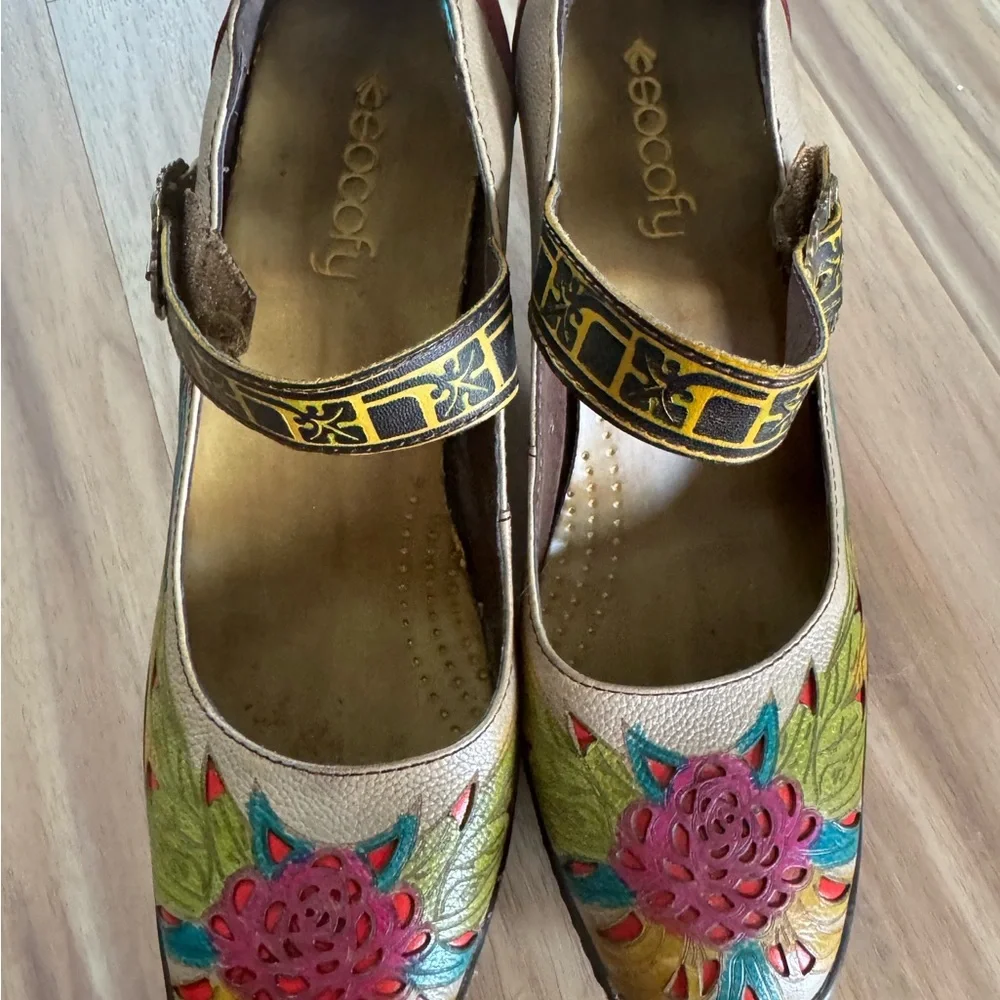 EU 38 society Chunky Heels with Strap and Multicolored Details - Picture 9 of 9